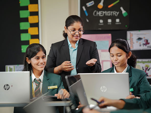 Experiential Learning in Finance and Leadership